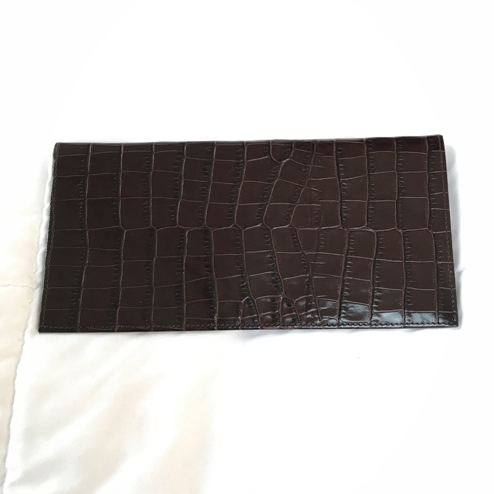 Wallet Clutch in Faux Alligator